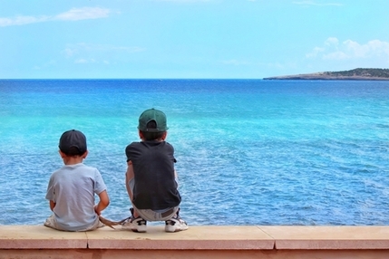 すぐに座り込む子どもたち