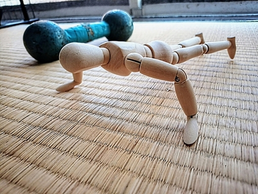 なんてこった！！さる手の人は二の腕プルプルになる！！